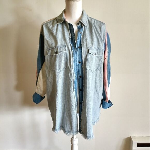 Free People oversized chambray patriotic Button Down Shirt Size XS - Picture 1 of 4